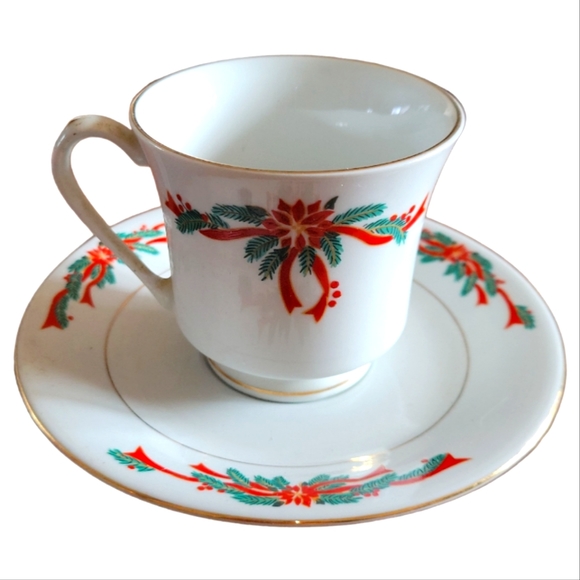 1 Vtg 90s Footed Cup Saucer Fairfield Fine China Poinsettia & Ribbons Gold Trim - Picture 1 of 8